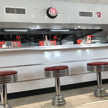 Ruby's Diner - Diners Near Me - Tustin, California