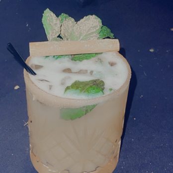 Deluxe Fun Dining - Apple John mixed drink - Bars Near Me - Charlotte, North Carolina Deluxe Fun Dining - Apple John mixed drink - Bars Near Me - Charlotte, North Carolina