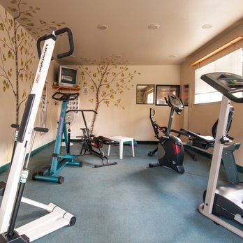 Carson City Plaza - The hotel gym has great exercise equipment! - Hotels Near Me - Carson City, Nevada