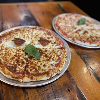 Pizzito's Pizzeria - Pizza Bella, Pizza Bello - Pizza Near Me - Montreal, Quebec Pizzito's Pizzeria - Pizza Bella, Pizza Bello - Pizza Near Me - Montreal, Quebec
