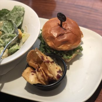 LongHorn Steakhouse - Steakhouses Near Me - Nashua, New Hampshire