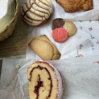 RicoPan LatinPastries - Payasito Cookies - Bakeries Near Me - San Bruno, California