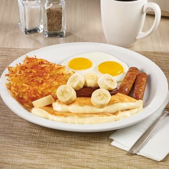 Denny's Restaurant Idylwyld Drive - Banana Chocolate Hazlenut Crepe Breakfast - American Near Me - Saskatoon, Saskatchewan