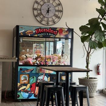 Blended Bistro & Boba - Claw machine - Bubble Tea Near Me - Orlando, Florida Blended Bistro & Boba - Claw machine - Bubble Tea Near Me - Orlando, Florida