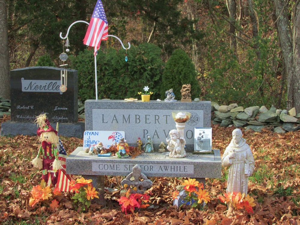 MOUNT HOPE CEMETERY Updated June 2024 18 Photos Hortonville Rd
