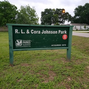R. L. & Cora Johnson Park - My spot to chill before work - Parks Near Me - Houston, Texas