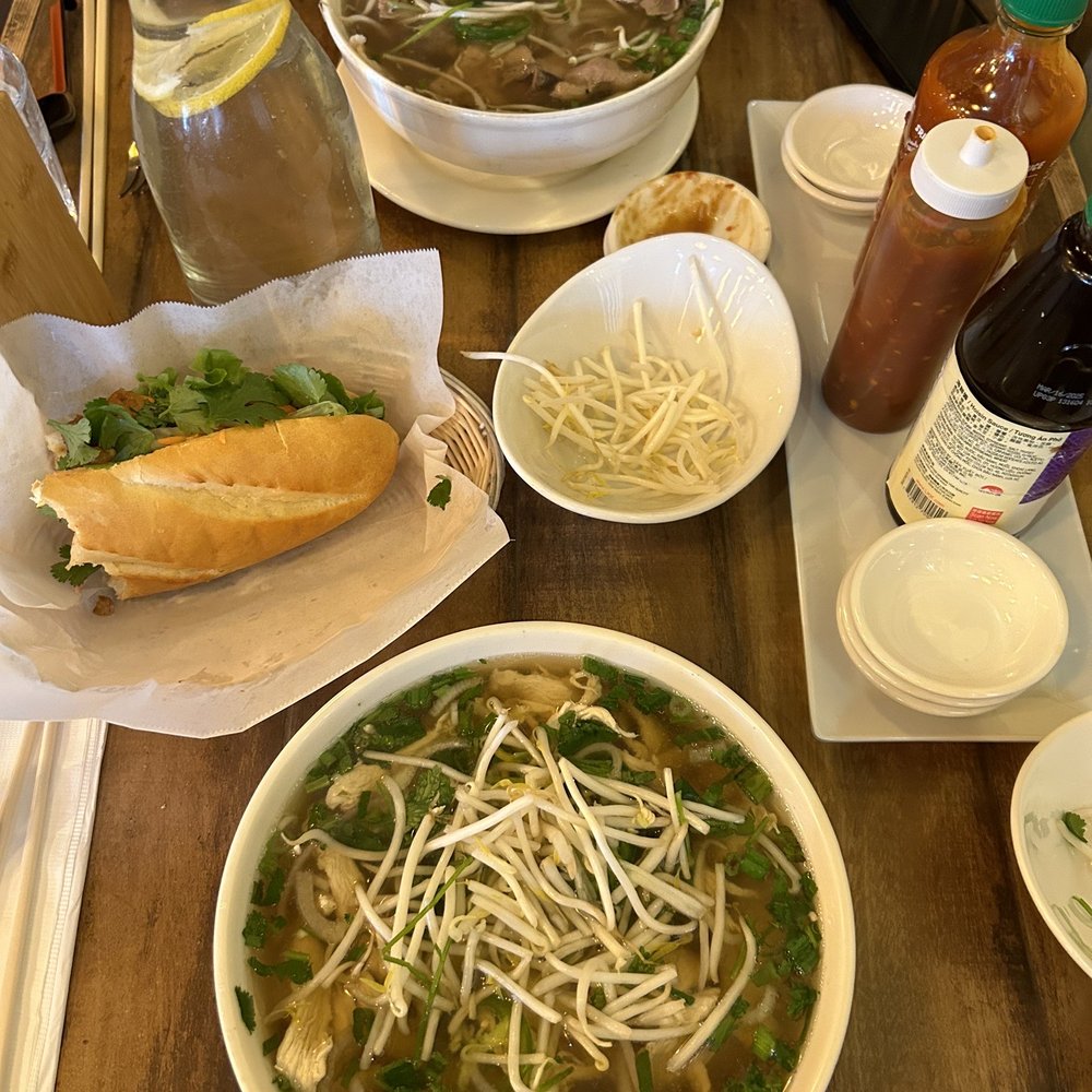 Pho Vietnamese Restaurant - Chicken Pho, Steak and Flank Pho, Grilled Chicken Baguette - Vietnamese Near Me - Gresham, Oregon