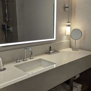 The Westin Bellevue - Bathroom - Hotels Near Me - Bellevue, Washington The Westin Bellevue - Bathroom - Hotels Near Me - Bellevue, Washington