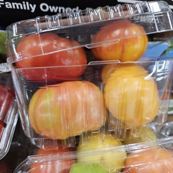 Trader Joe's - Close-up of Heirloom Tomatoes - Grocery Near Me - San Ramon, California Trader Joe's - Close-up of Heirloom Tomatoes - Grocery Near Me - San Ramon, California