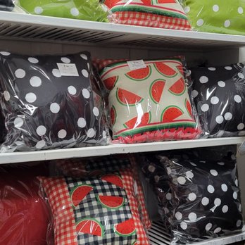Carolina Peddlers - Pillows - Antiques Near Me - Lumberton, North Carolina Carolina Peddlers - Pillows - Antiques Near Me - Lumberton, North Carolina