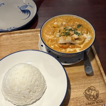 Aroy Mak Thai Food - Thai Panang Curry with Chicken (Served with Jasmine Rrice) - Thai Near Me - Seattle, Washington