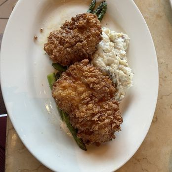The Cheesecake Factory - Truffle-Honey Chicken - New American Near Me - Atlanta, Georgia The Cheesecake Factory - Truffle-Honey Chicken - New American Near Me - Atlanta, Georgia