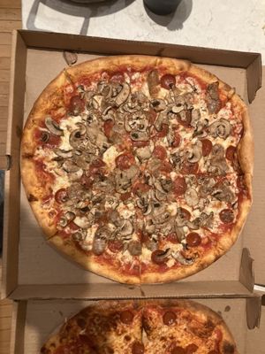 Armando's Pizza by null