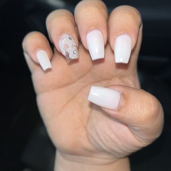 Tiffany's Beauty Lounge - Nail Salons Near Me - San Leandro, California Tiffany's Beauty Lounge - Nail Salons Near Me - San Leandro, California
