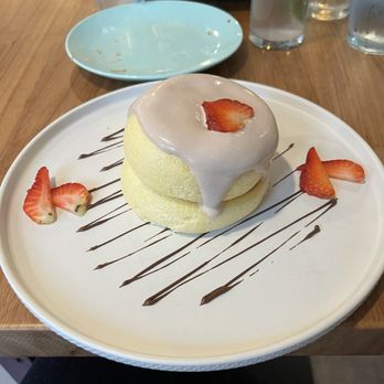 Blossom Cafe - Strawberry and nutella hottokeiki - Asian Fusion Near Me - Simsbury, Connecticut