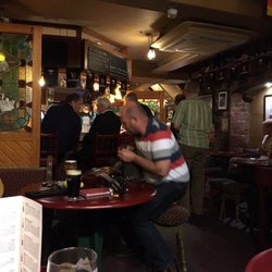 Horseshoe Bar & Restaurant