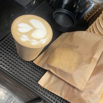 Monica Cafe - Hot. Carmel latte - Cafes Near Me - Santa Monica, California