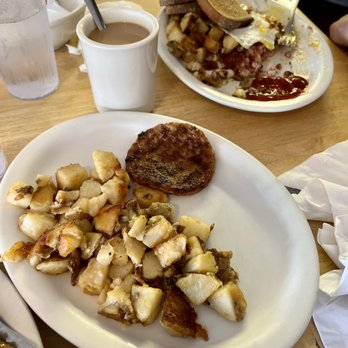 Josie's Corner - Home fries and sausage - Breakfast & Brunch Near Me - Berlin, Connecticut