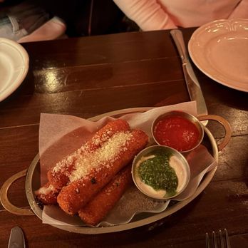 Sammie’s - Mozzarella Sticks - Italian Near Me - Austin, Texas