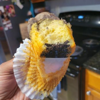 The Dessert Junkie - Oreo flavored cupcake - Cupcakes Near Me - Bowie, Maryland The Dessert Junkie - Oreo flavored cupcake - Cupcakes Near Me - Bowie, Maryland