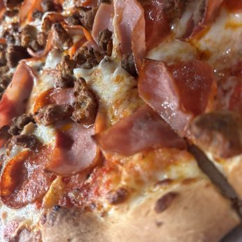 Pizza Classics - All Meat pizza - Pizza Near Me - San Antonio, Texas Pizza Classics - All Meat pizza - Pizza Near Me - San Antonio, Texas