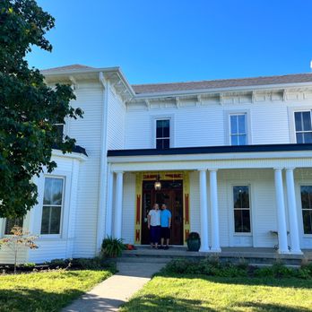 Wildflower Ranch Inn - Bed & Breakfast Near Me - Springfield, Kentucky