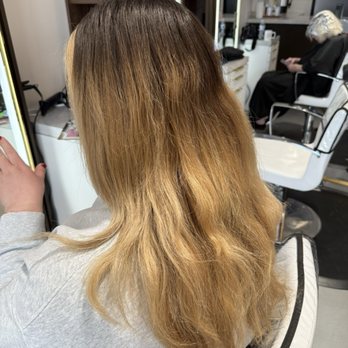 Hair By Miranda - This is a $500 balayage by Miranda - Hair Stylists Near Me - Henderson, Nevada