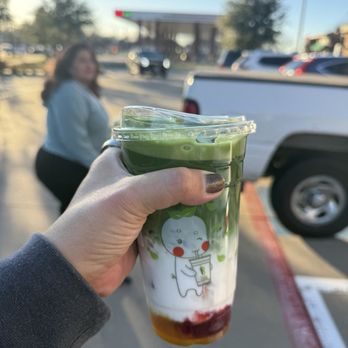 Boba Lush - Mango Matcha Latte with strawberry - Bubble Tea Near Me - Murphy, Texas