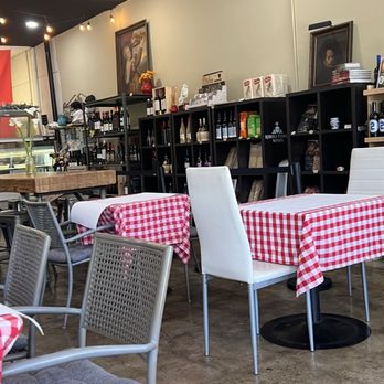 Owens Italiano - Wine selection - Italian Near Me - Chino, California Owens Italiano - Wine selection - Italian Near Me - Chino, California