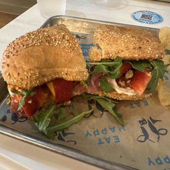Mendocino Farms - Thai Mango Salad - Sandwiches Near Me - Houston, Texas Mendocino Farms - Thai Mango Salad - Sandwiches Near Me - Houston, Texas