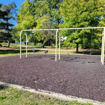 Heather Glen Park - Swings - Parks Near Me - Dublin, Ohio Heather Glen Park - Swings - Parks Near Me - Dublin, Ohio