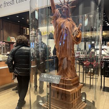 Läderach - Chocolatiers & Shops Near Me - New York, New York Läderach - Chocolatiers & Shops Near Me - New York, New York