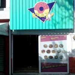 Krazy Donuts - La fachada del local, situado sobre la Av. 7 de Pensiones.