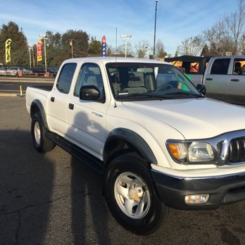 Central Auto - Sweet 2003 Toyota Tacoma Crew Cab with a clean interior, low mileage, and many more years on the road. Thank you Central Auto! - Car Dealers Near Me - Sacramento, California