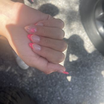 Chi Nails - the design is exactly like my inspo! - Nail Salons Near Me - Milton, Florida