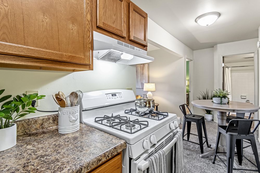 CREEKWOOD APARTMENTS Updated August 2024 28 Photos 2764 Viking Dr, Green Bay, Wisconsin