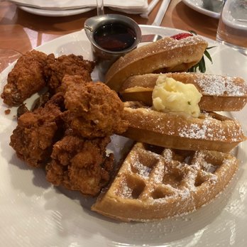 Classic Eats - Chicken and Waffles Breakfast - American Near Me - Burien, Washington