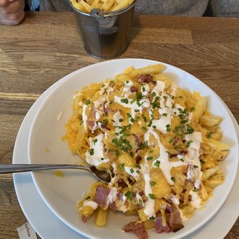 Buttercup Cafe - Loaded fries - Cafes Near Me - Doune, STG Buttercup Cafe - Loaded fries - Cafes Near Me - Doune, STG
