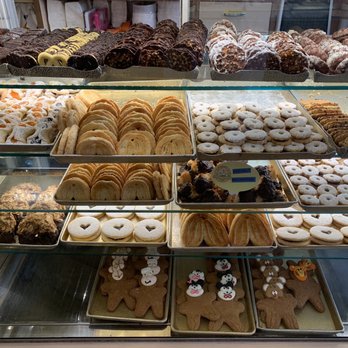 Beach Bakery - Bakeries Near Me - Westhampton Beach, New York