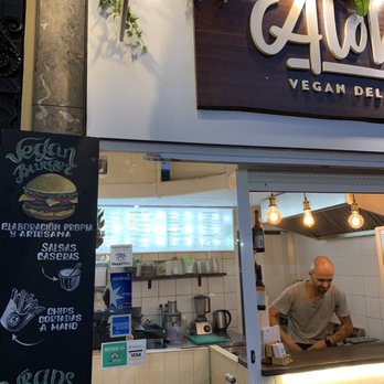 Aloha - Front of the restaurant. - Vegan Near Me - València, V