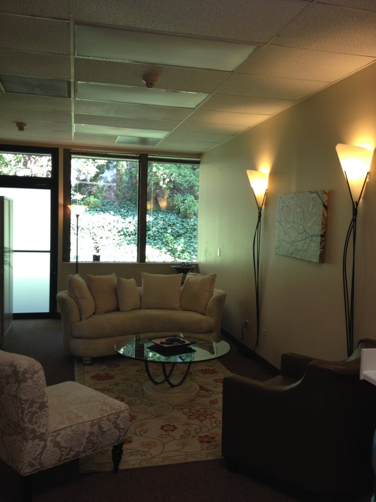 Advantage Massage Therapy Logo