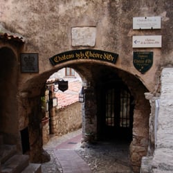 Château de la Chèvre d'Or - The place - VN