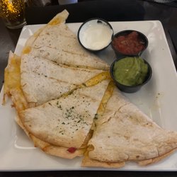 Charley's Restaurant & Lounge