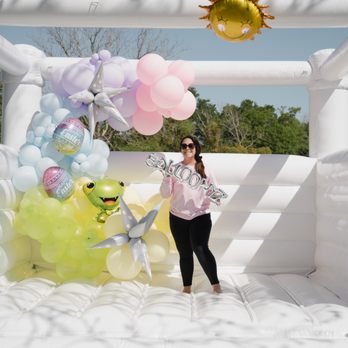 Balloonyz - White bounce house - Party Equipment Rentals Near Me - Corpus Christi, Texas Balloonyz - White bounce house - Party Equipment Rentals Near Me - Corpus Christi, Texas