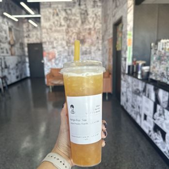 Manga Tea Shop - Mango Fruit Tea with passion fruit bubbles - Bubble Tea Near Me - Tampa, Florida Manga Tea Shop - Mango Fruit Tea with passion fruit bubbles - Bubble Tea Near Me - Tampa, Florida