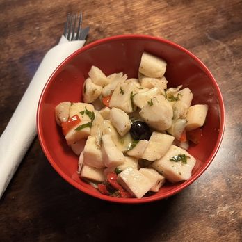 Cafecito - Red pepper and hearts of palm salad - Cuban Near Me - Chicago, Illinois