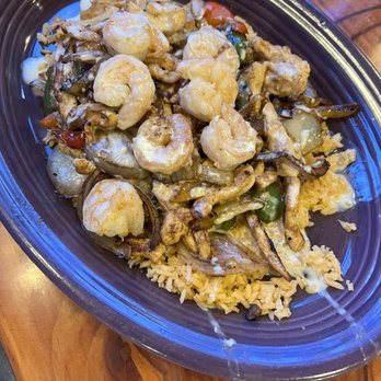 Dos Amigos - Plato Especial - Mexican Near Me - Conover, North Carolina