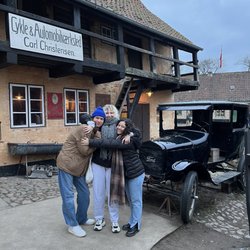 Den Gamle By - Best Friends and I