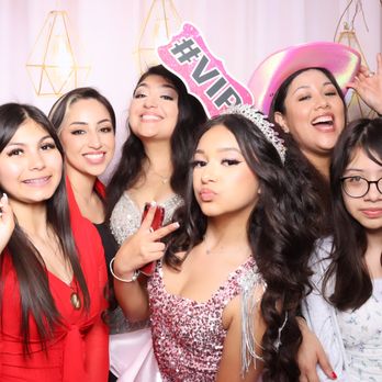 Fun Reflections Photo Booth - Photo Booth Rentals Near Me Fun Reflections Photo Booth - Photo Booth Rentals Near Me