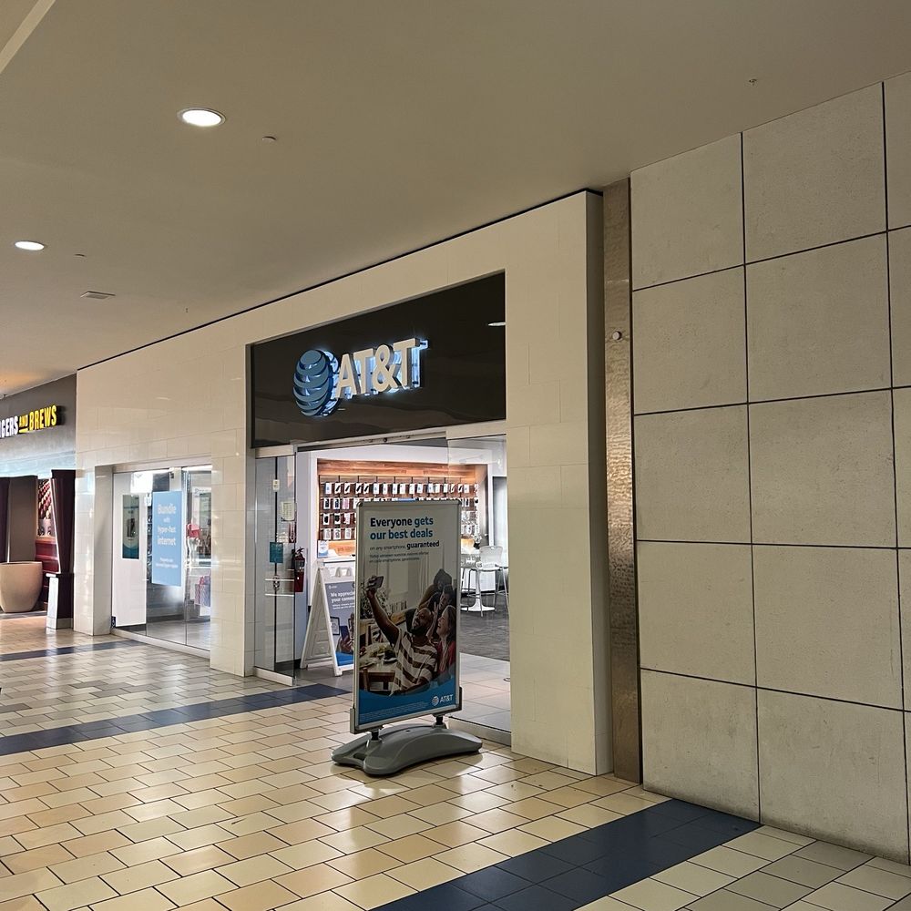 AT&T Store - Clean, well organized and ready for your communication needs - Mobile Phones Near Me - Ventura, California
